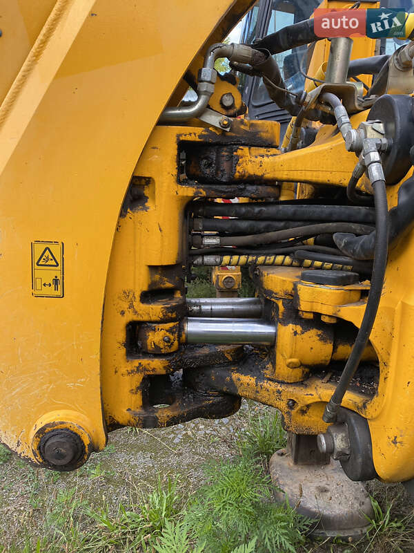 Екскаватор навантажувач JCB 3CX 2013 в Харкові
