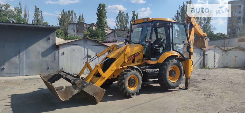 Экскаватор погрузчик JCB 3CX 2007 в Николаеве