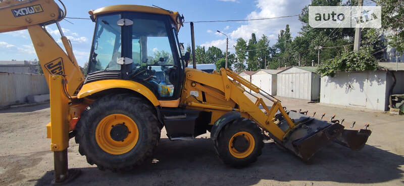 Экскаватор погрузчик JCB 3CX 2007 в Николаеве