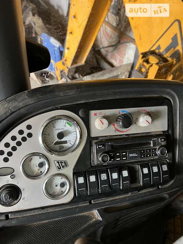 Экскаватор погрузчик JCB 3CX 2008 в Черновцах