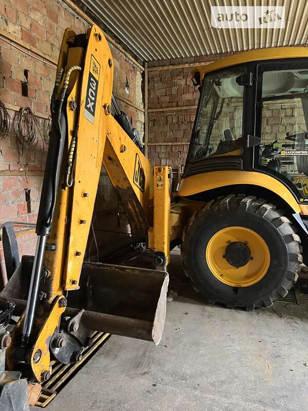 Экскаватор погрузчик JCB 3CX 2008 в Черновцах
