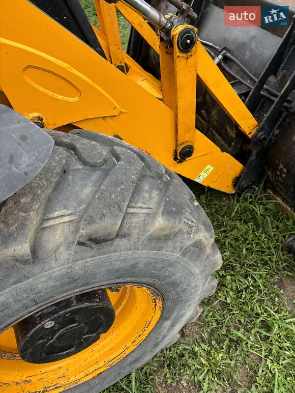 Екскаватор навантажувач JCB 3CX 2008 в Києві