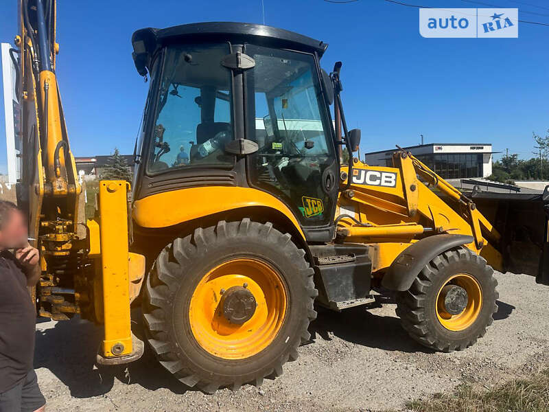 Экскаватор погрузчик JCB 3CX 2005 в 