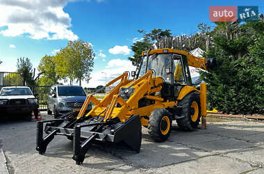 Экскаватор погрузчик JCB 3CX 2001 в Дубно