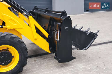 Екскаватор навантажувач JCB 3CX 2008 в Рівному