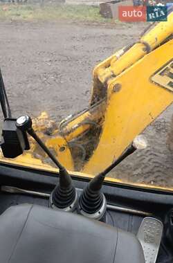Экскаватор погрузчик JCB 3CX 2002 в 