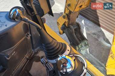 Экскаватор погрузчик JCB 3CX 2006 в 