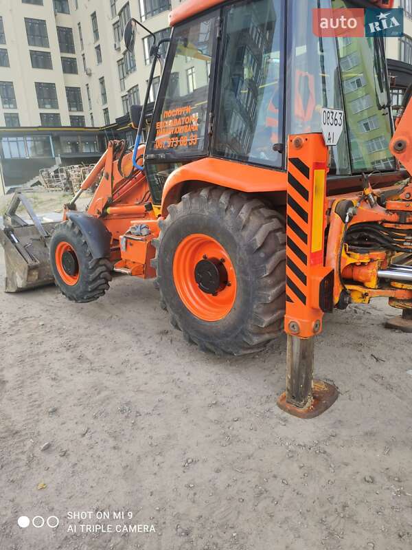 Экскаватор погрузчик JCB 3CX 2001 в 