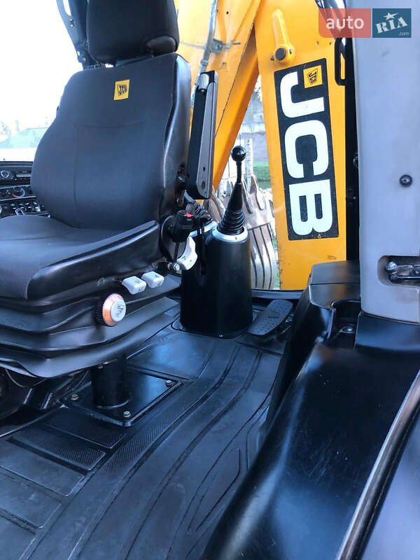 Екскаватор навантажувач JCB 3CX 2014 в Івано-Франківську