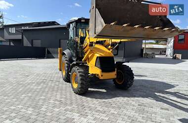 Екскаватор навантажувач JCB 3CX 2006 в 