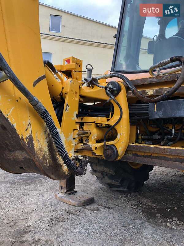 Екскаватор навантажувач JCB 3CX 2006 в Калуші