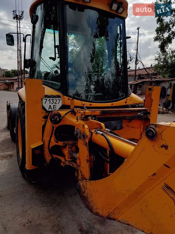 Екскаватор навантажувач JCB 3CX 2003 в Кривому Розі фото 9 Екскаватор навантажувач JCB 3CX 2003 в Кривому Розі