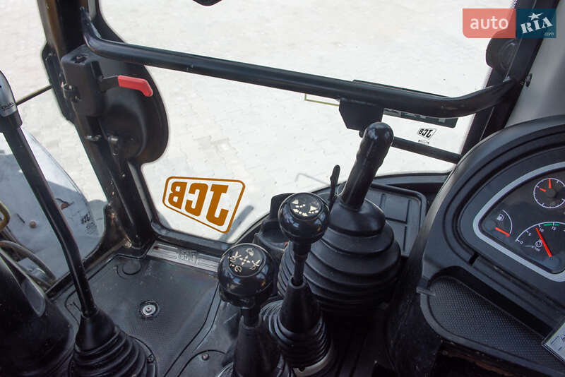 Екскаватор навантажувач JCB 3CX 2014 в Житомирі