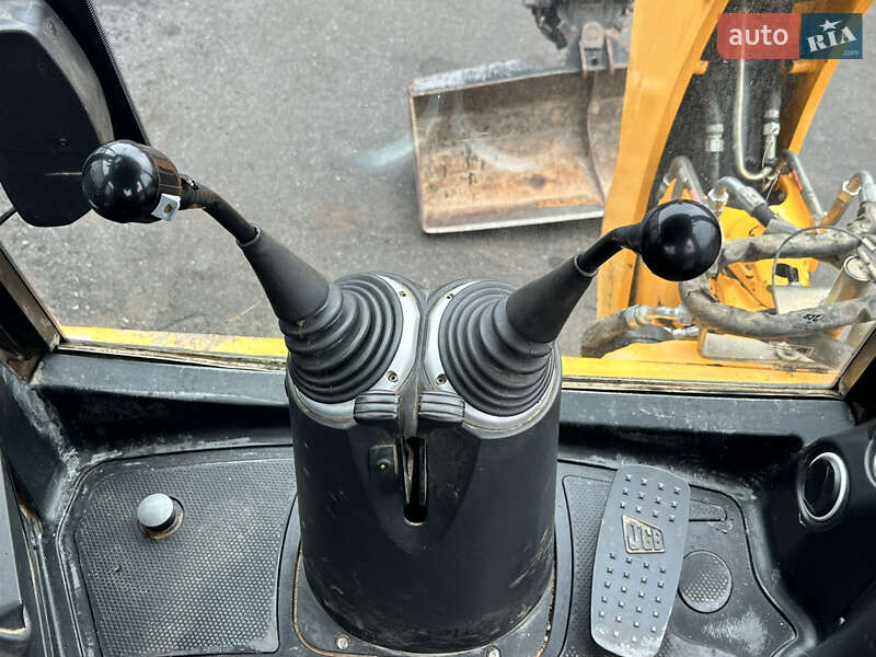 Екскаватор навантажувач JCB 3CX 2017 в Житомирі