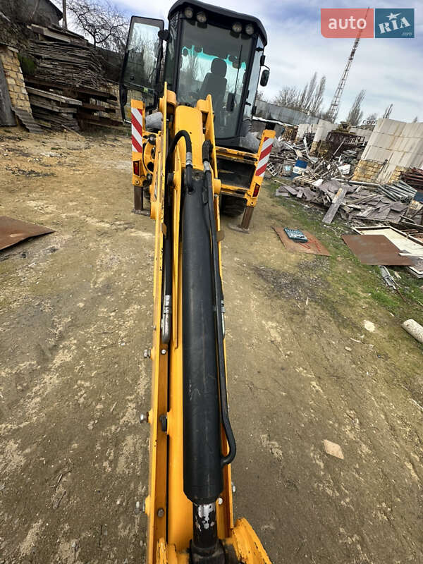 Экскаватор погрузчик JCB 3CX 2015 в Одессе