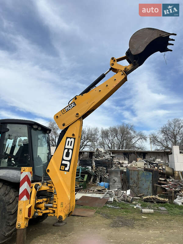 Экскаватор погрузчик JCB 3CX 2015 в Одессе