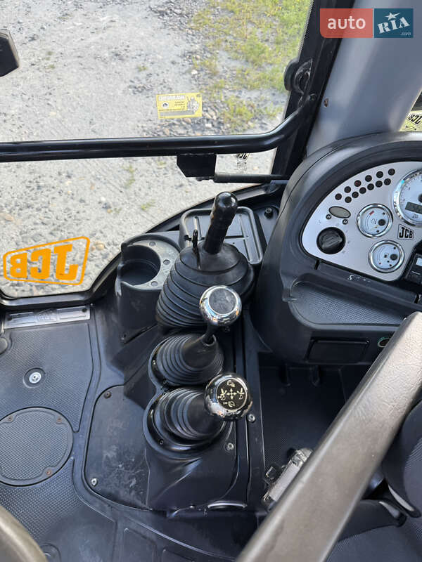 Екскаватор навантажувач JCB 3CX 2008 в Виноградові