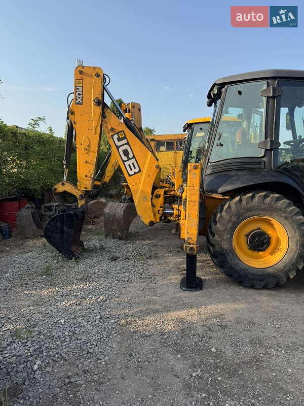 Экскаватор погрузчик JCB 3CX 2011 в Кривом Роге