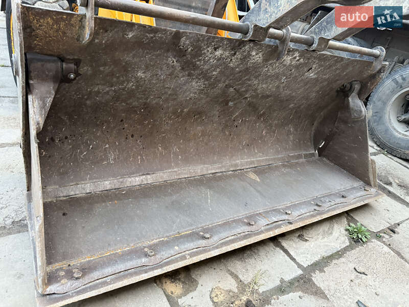 Экскаватор погрузчик JCB 3CX 2002 в Одессе