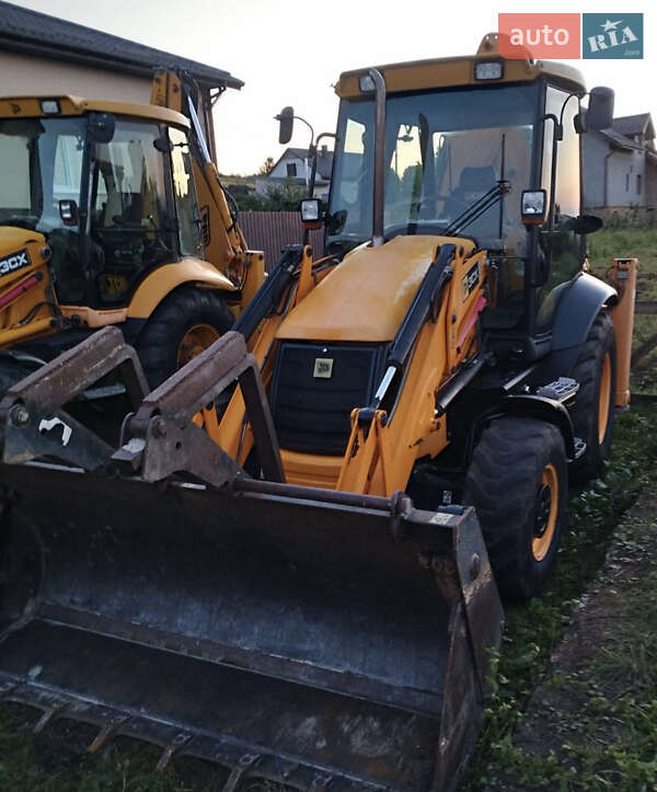Екскаватор навантажувач JCB 3CX 2010 в Львові