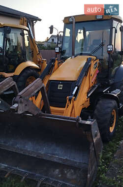 Экскаватор погрузчик JCB 3CX 2010 в 