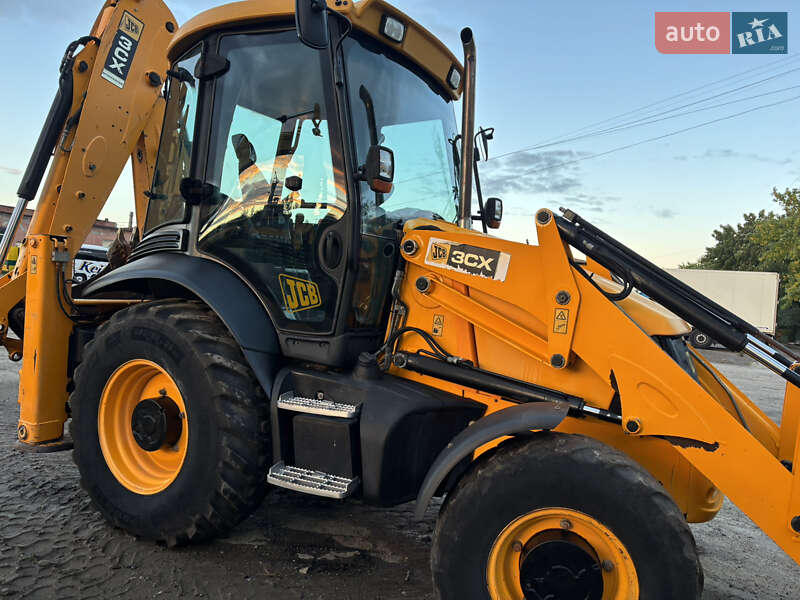 Экскаватор погрузчик JCB 3CX 2010 в Львове