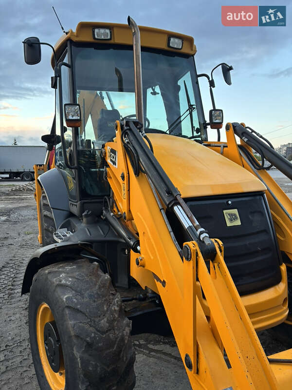 Экскаватор погрузчик JCB 3CX 2010 в Львове