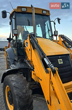 Экскаватор погрузчик JCB 3CX 2010 в 