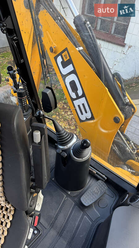 Экскаватор погрузчик JCB 3CX 2019 в Гребенке