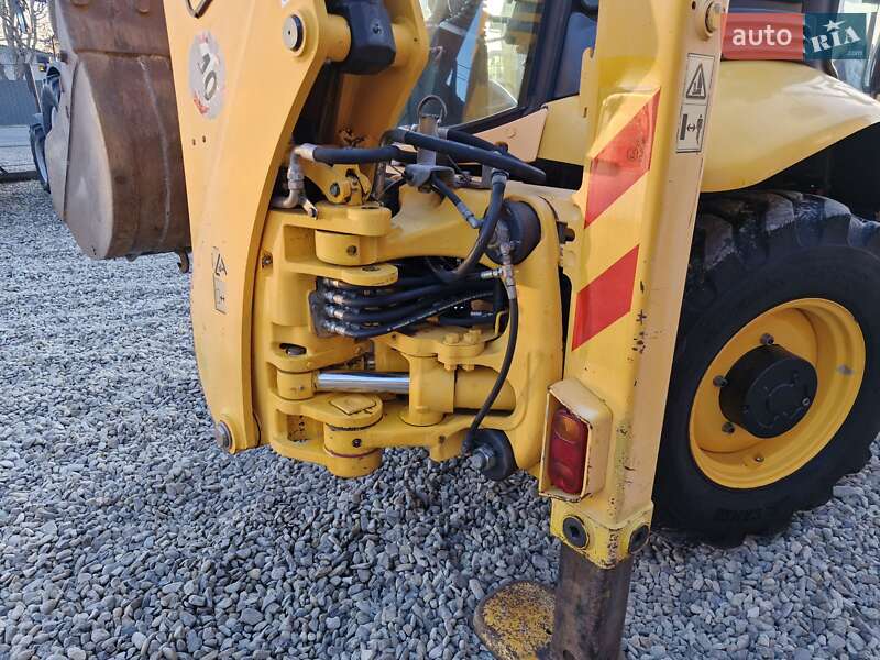 Экскаватор погрузчик JCB 3CX 2009 в Черновцах