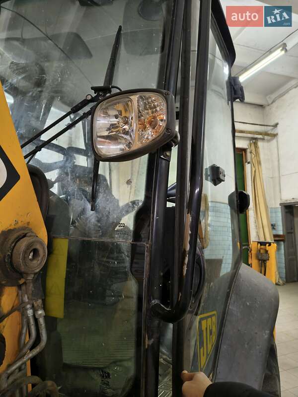 Экскаватор погрузчик JCB 3CX 2013 в Чернигове