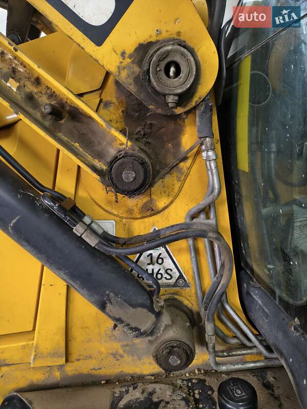 Экскаватор погрузчик JCB 3CX 2013 в Чернигове