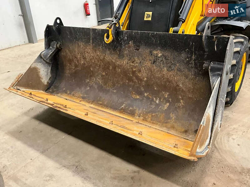 Екскаватор навантажувач JCB 3CX 2019 в Дубні