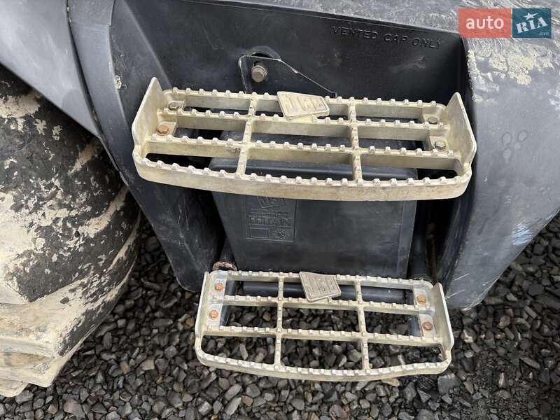 Екскаватор навантажувач JCB 3CX 2009 в Луцьку