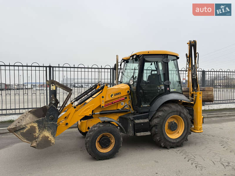 Колесный экскаватор JCB 3CX 2018 в Киеве