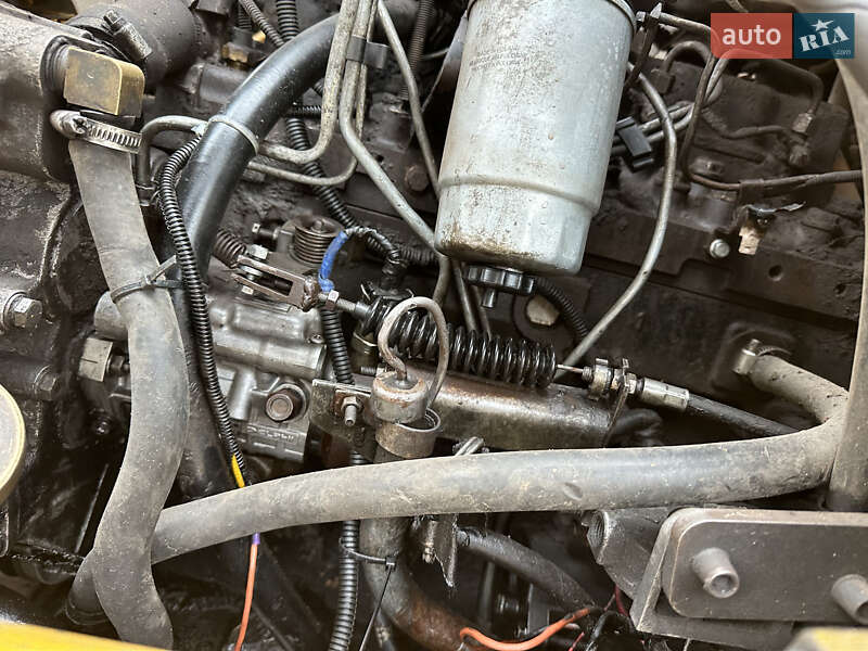 Экскаватор погрузчик JCB 3CX 2000 в Кривом Роге