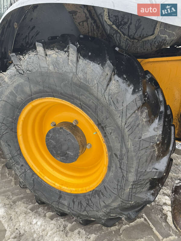 Экскаватор погрузчик JCB 3CX 2011 в Киеве