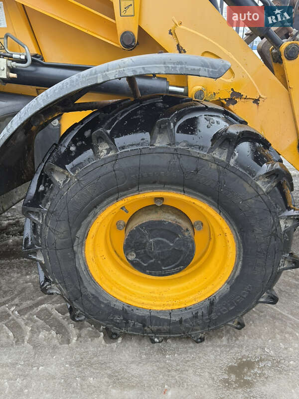 Экскаватор погрузчик JCB 3CX 2011 в Киеве