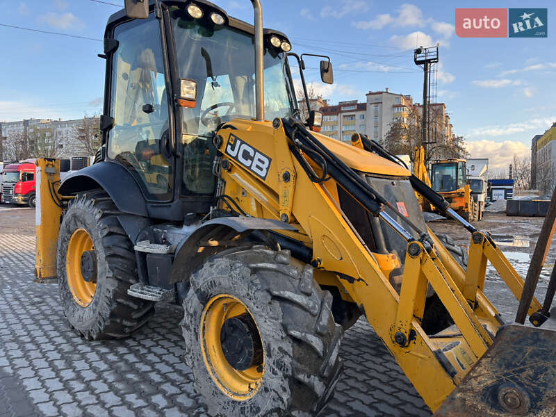 Экскаватор погрузчик JCB 3CX 2011 в Львове
