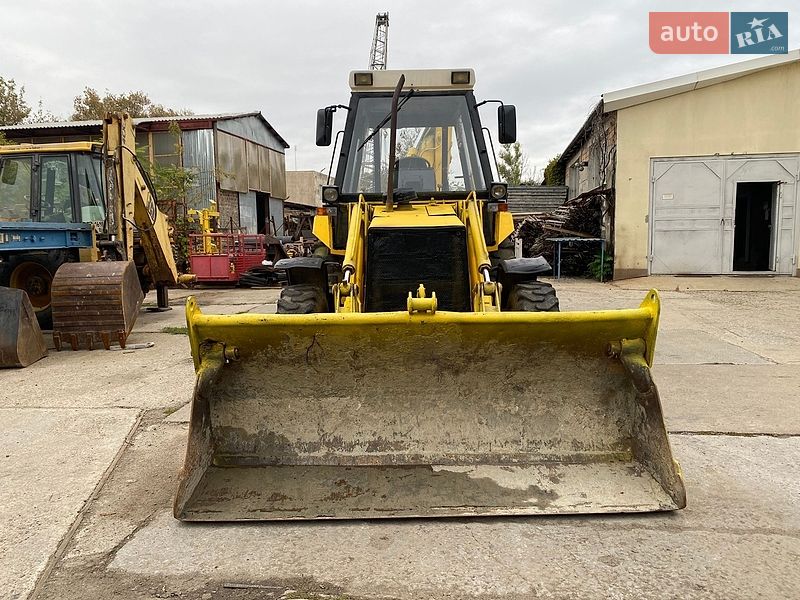 Колесный экскаватор JCB 3CX 1986 в Одессе