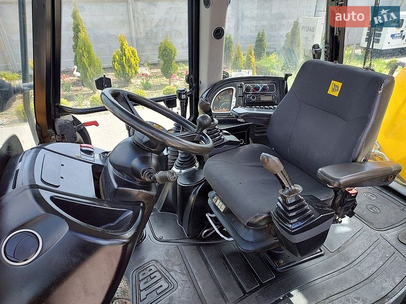 Экскаватор погрузчик JCB 3CX 2013 в Броварах