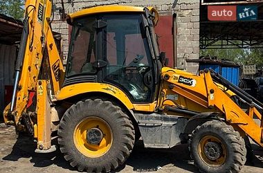 Экскаватор погрузчик JCB 3CX 2010 в Краснокутске