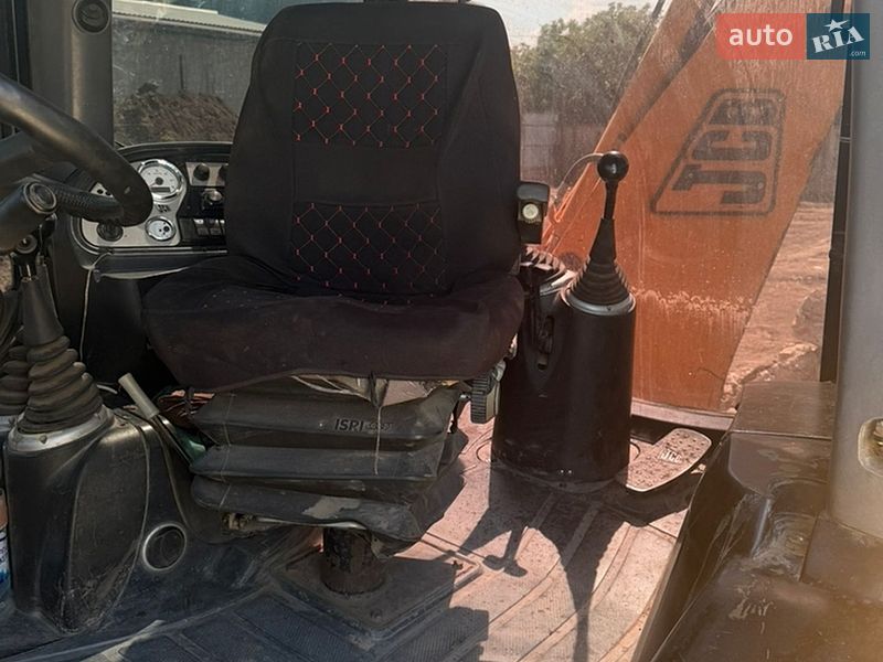 Экскаватор погрузчик JCB 3CX 2007 в Одессе