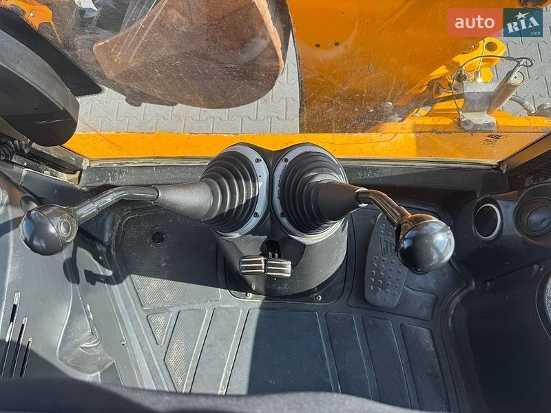 Экскаватор погрузчик JCB 3CX 2008 в Львове
