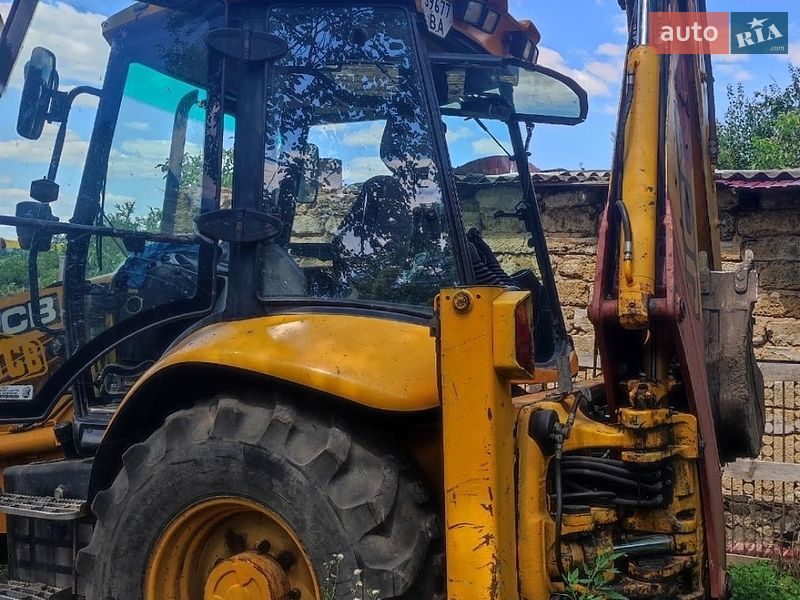 Екскаватор навантажувач JCB 3CX 2006 в Аджамці