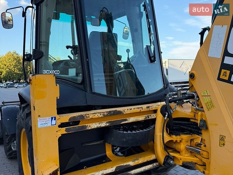 Екскаватор навантажувач JCB 3CX 2012 в Львові