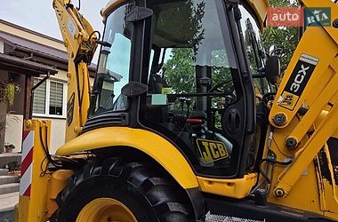 Екскаватор навантажувач JCB 3CX 2003 в Мукачевому