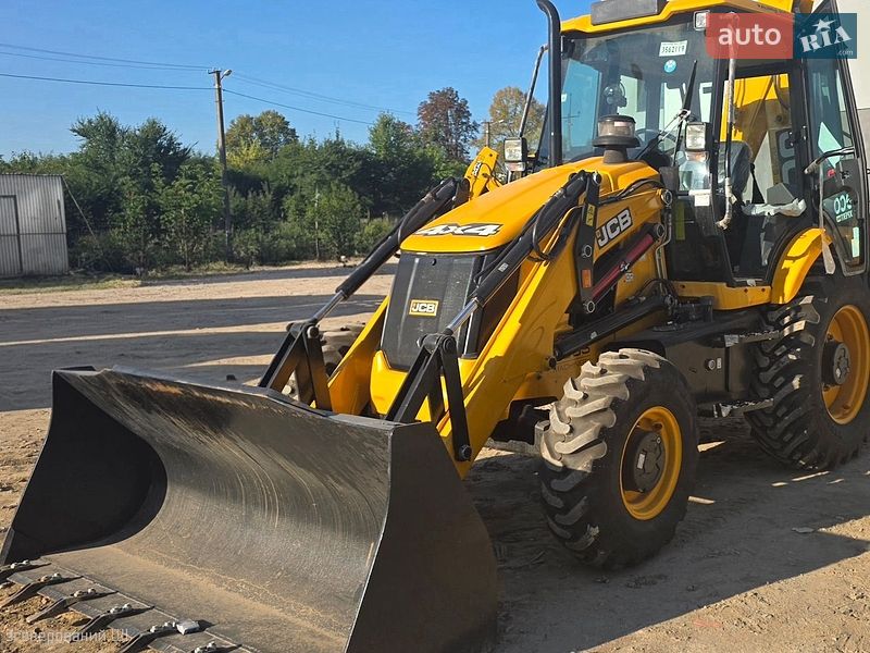 Экскаватор погрузчик JCB 3DX 2025 в Ивано-Франковске