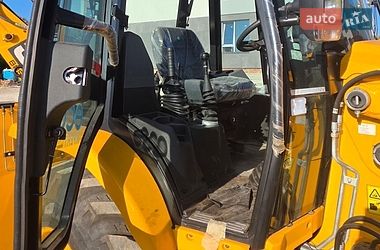 Экскаватор погрузчик JCB 3DX 2025 в Ивано-Франковске