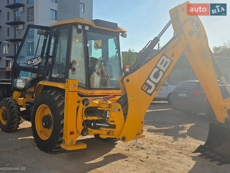 Экскаватор погрузчик JCB 3DX 2025 в Ивано-Франковске
